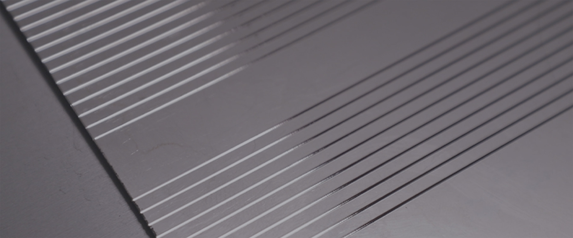 Máquina de ranura V